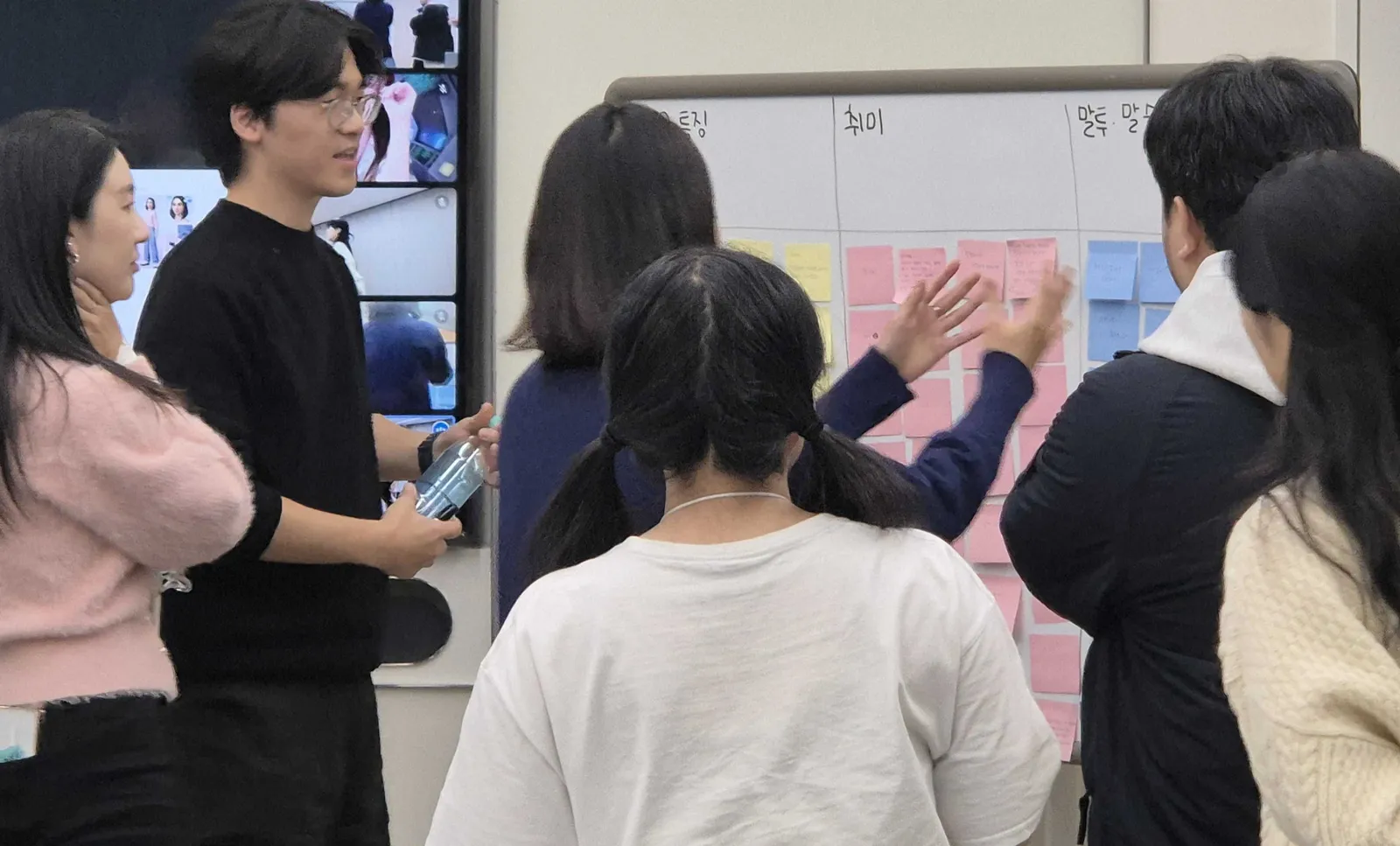 ▲ 오늘의집을 한 인물로 상상하며 태도와 말투를 하나씩 붙여간 퍼스널리티 워크숍